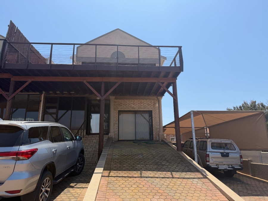 4 Bedroom Property for Sale in Dana Bay Western Cape